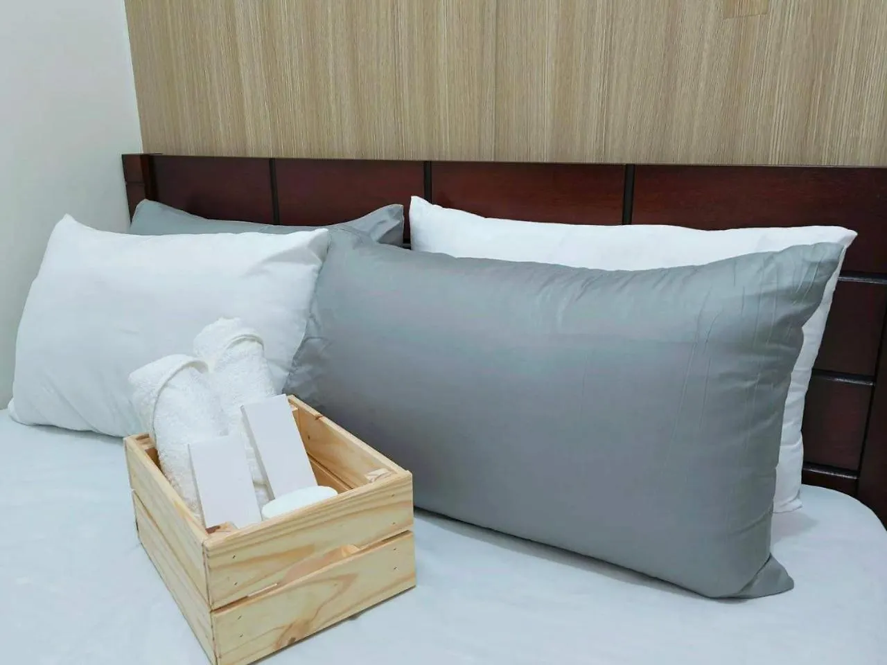 Shore Residences Moa Manila Philippines